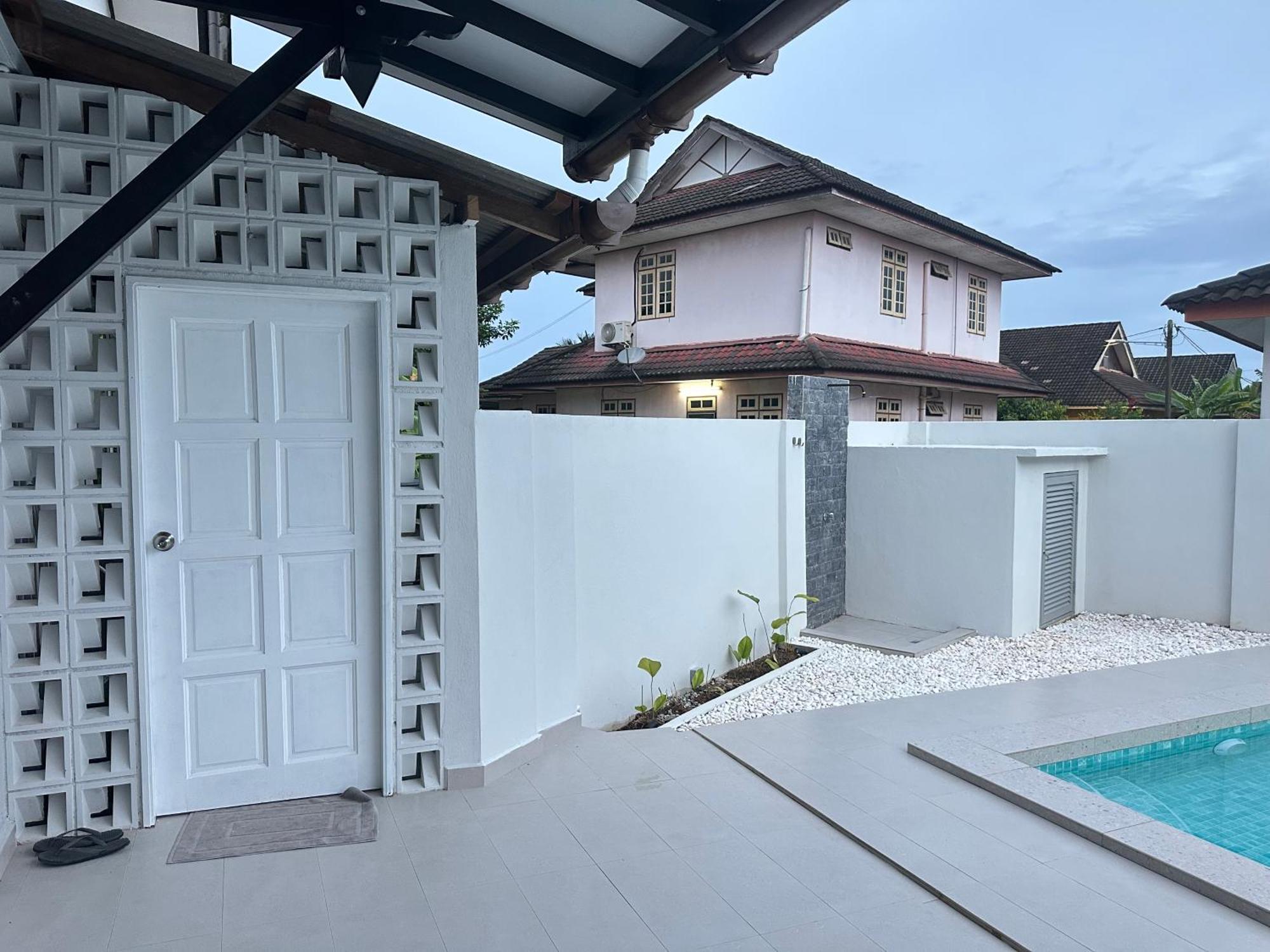 Home In Terengganu With Private Pool Kuala Terengganu Extérieur photo