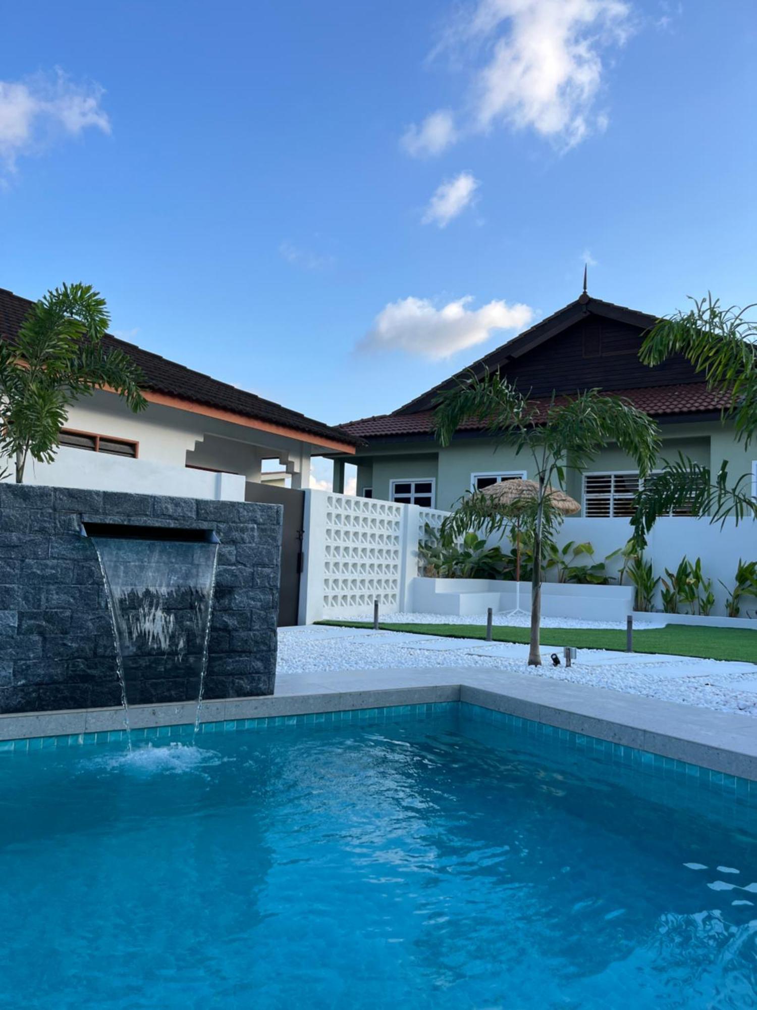 Home In Terengganu With Private Pool Kuala Terengganu Extérieur photo